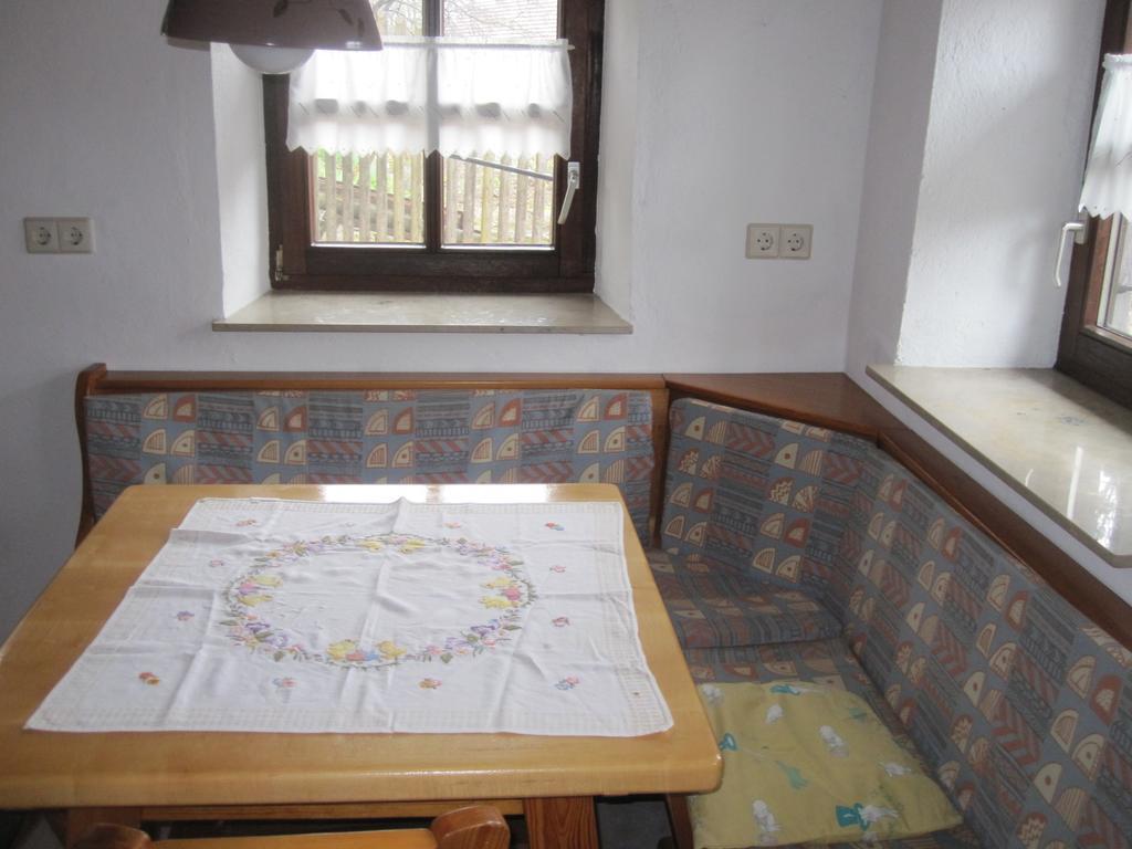 Ferienhaus Fam. Fuhrer Hohenaltheim ภายนอก รูปภาพ