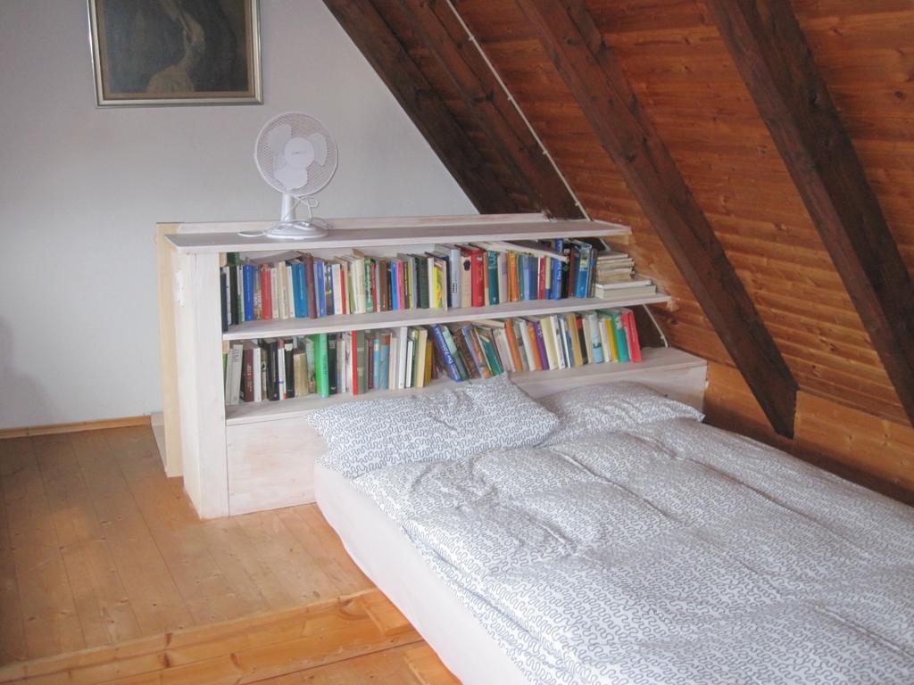Ferienhaus Fam. Fuhrer Hohenaltheim ภายนอก รูปภาพ